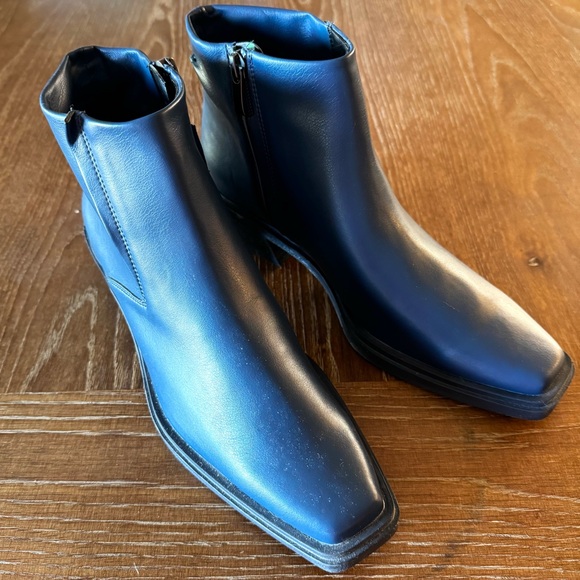 NWOT navy blue Franco Sarto Forta ankle booties 8M - Picture 2 of 13